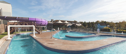 Outdoor lazy river